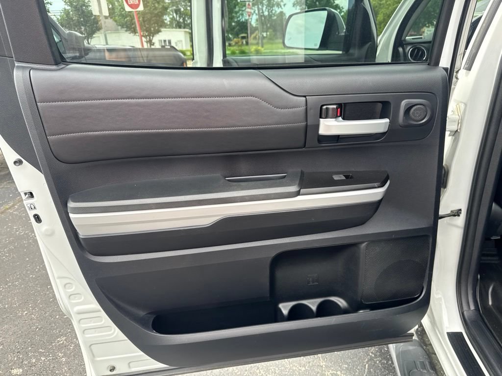 Used 2018 Toyota Tundra Limited AWD/4WD image 32