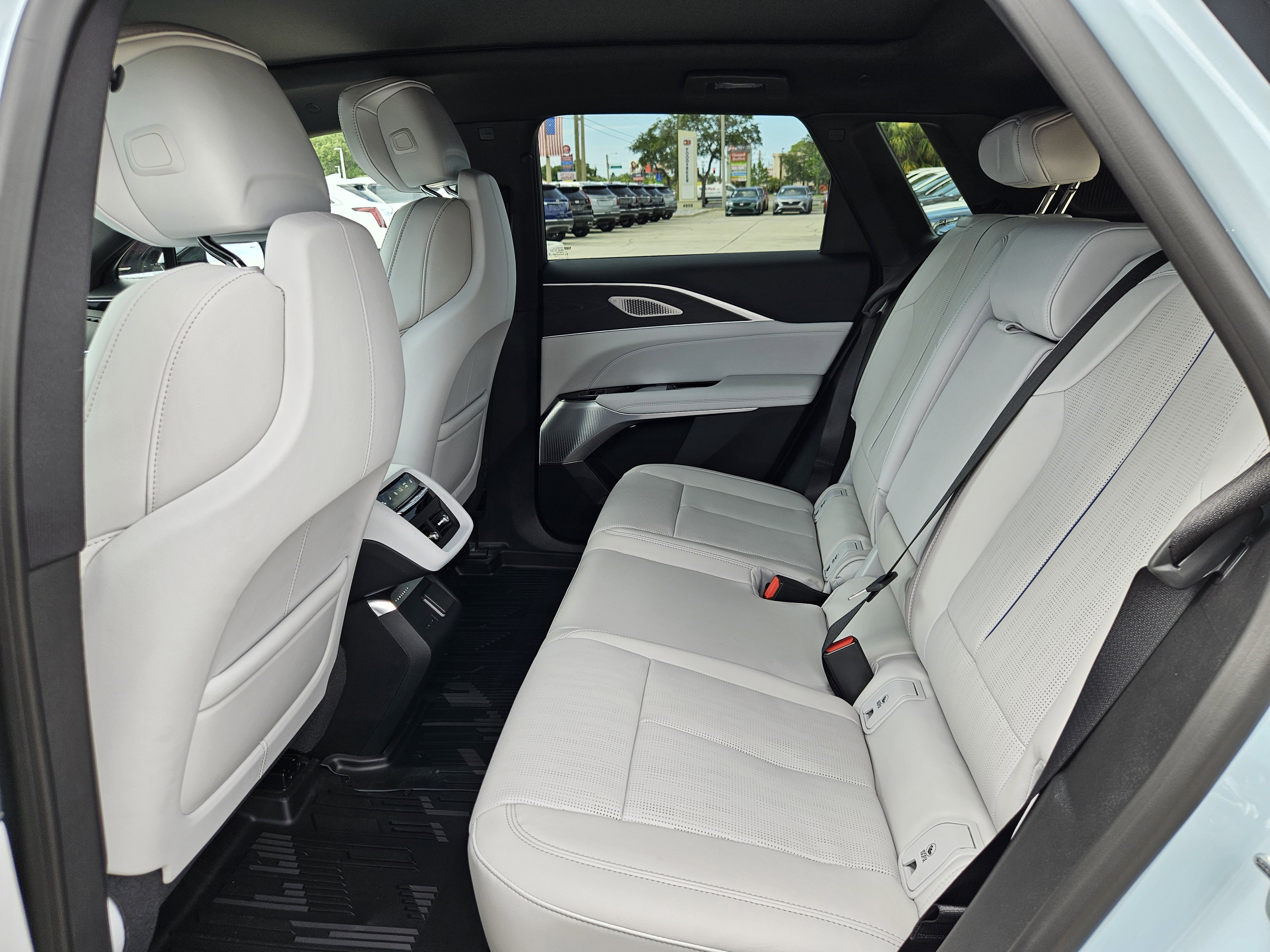 New 2025 Cadillac Lyriq Sport image 18