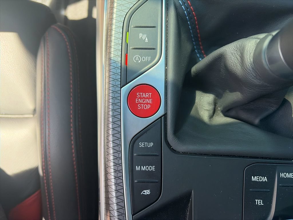 Used 2025 BMW M2 w/ Lighting Package RWD image 19