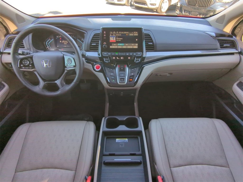 Used 2024 Honda Odyssey Elite image 16