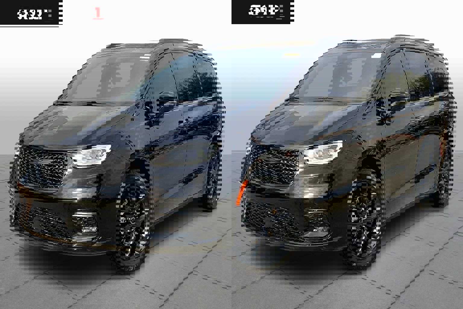 New 2026 Chrysler Pacifica Select