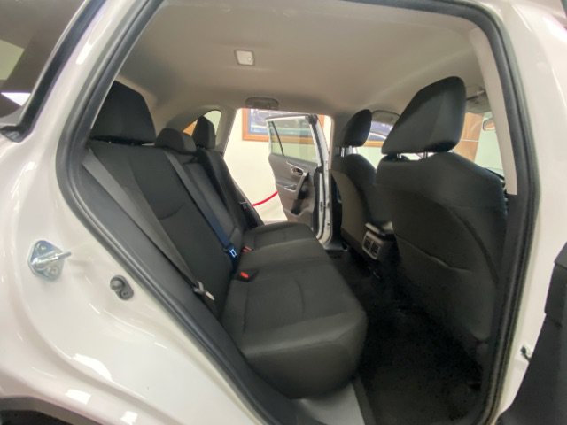 Used 2024 Toyota RAV4 LE AWD/4WD image 19