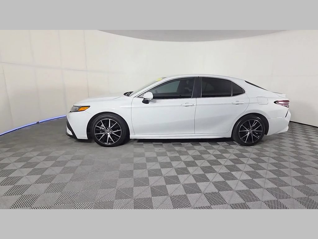 Used 2024 Toyota Camry SE FWD image 48