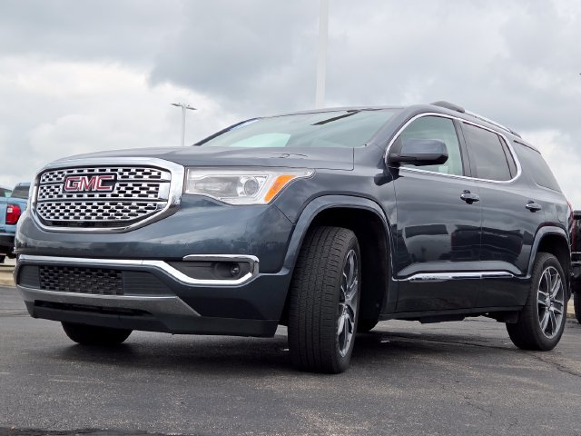 Used 2019 GMC Acadia Denali w/ Technology Package AWD/4WD image 15