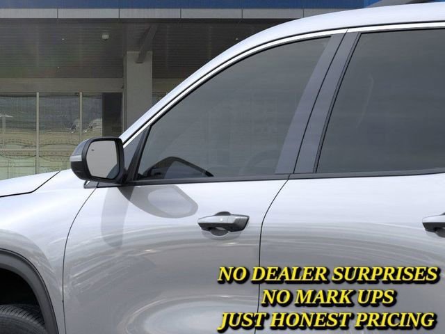 New 2025 Chevrolet Traverse LT w/ Enhanced Driving Package FWD image 12