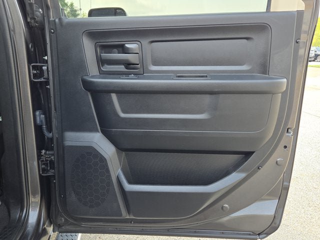 Used 2018 RAM 2500 Tradesman w/ Chrome Appearance Group AWD/4WD image 10