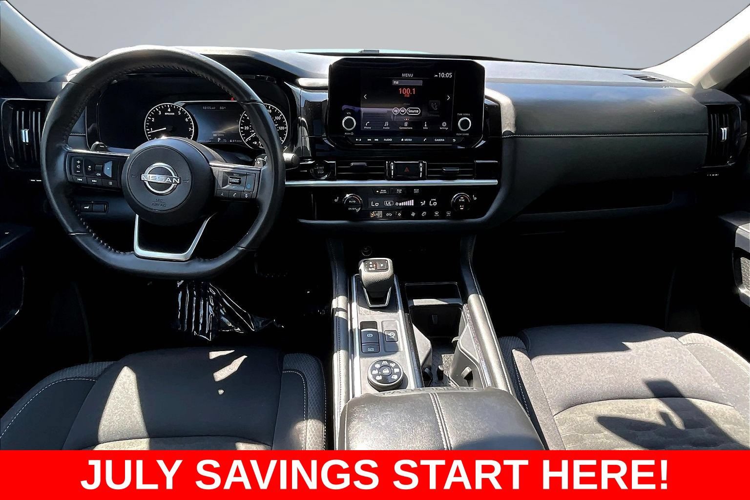 Used 2025 Nissan Pathfinder SV w/ SV Premium Package AWD/4WD image 10