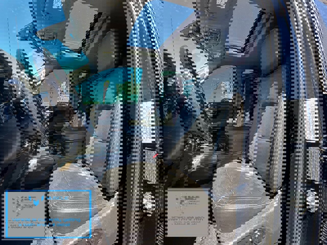 Used 2019 Chevrolet Silverado 1500 LT Trail Boss image 7