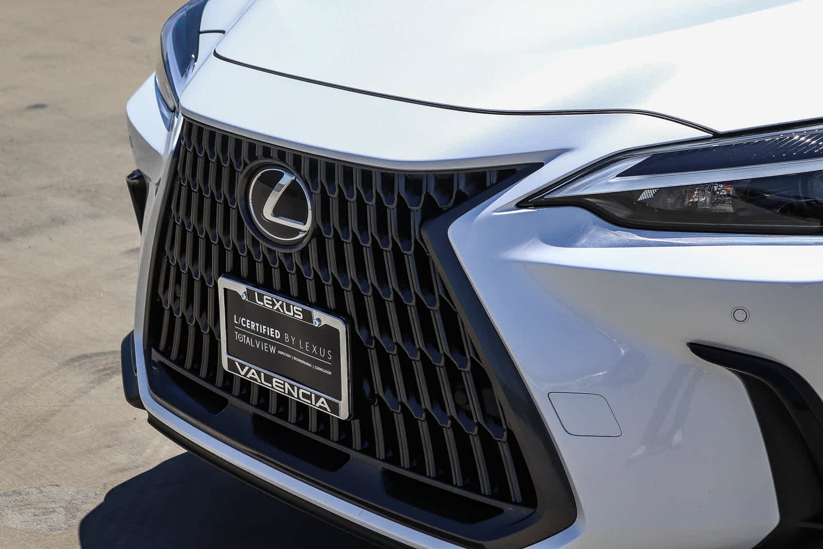 Certified 2025 Lexus NX 350 AWD w/ Premium Package image 8