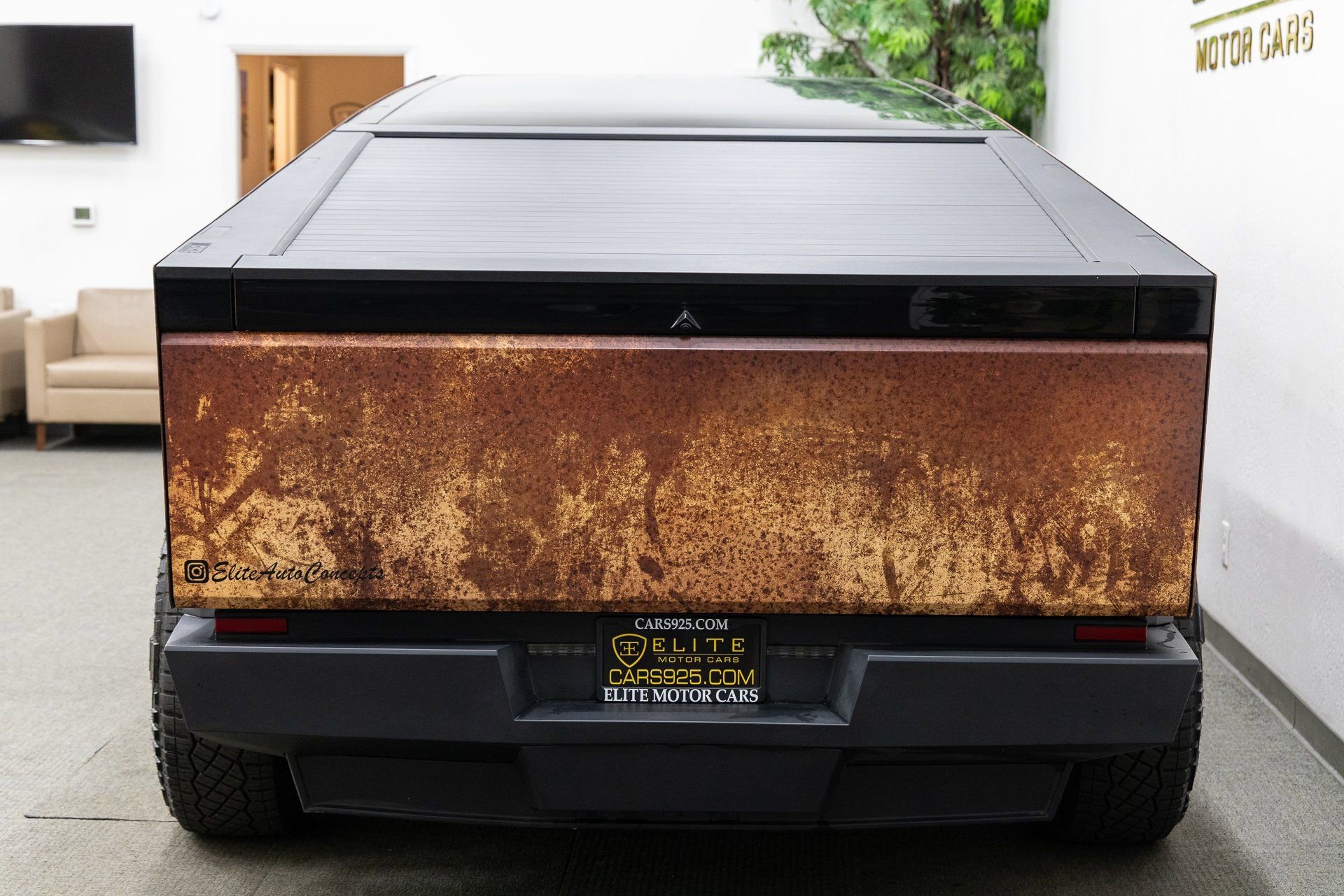 Used 2025 Tesla Cybertruck Cyberbeast image 4