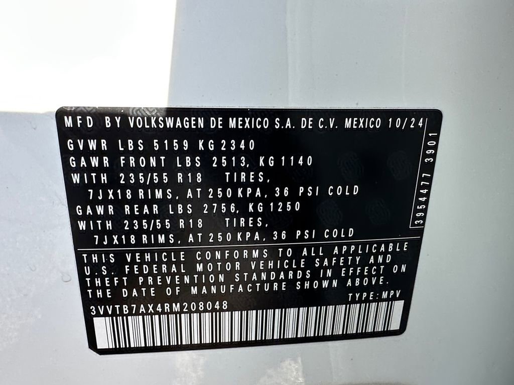 Used 2024 Volkswagen Tiguan Wolfsburg Edition image 25