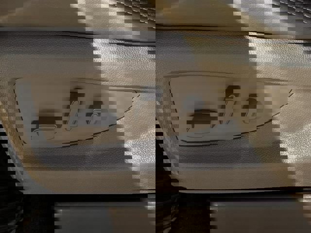 Used 2019 GMC Yukon XL Denali w/ Open Road Package image 27