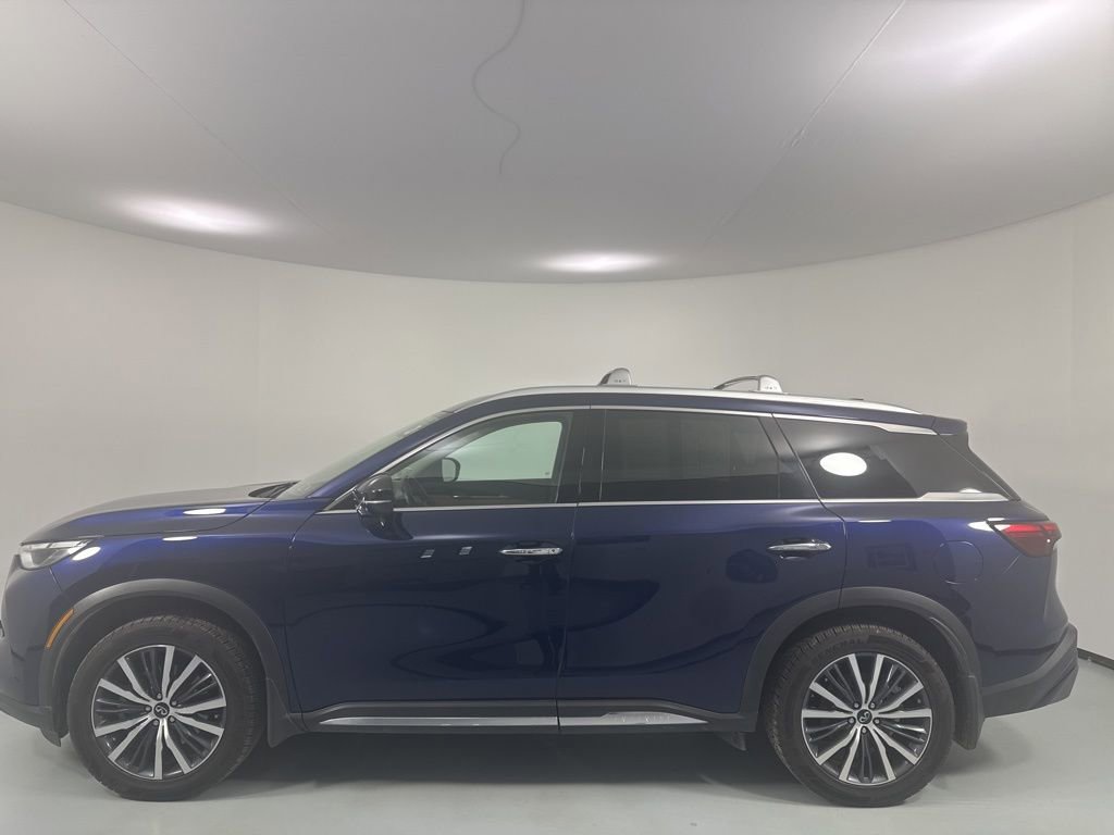 Used 2023 INFINITI QX60 Sensory w/ Vision Package image 4