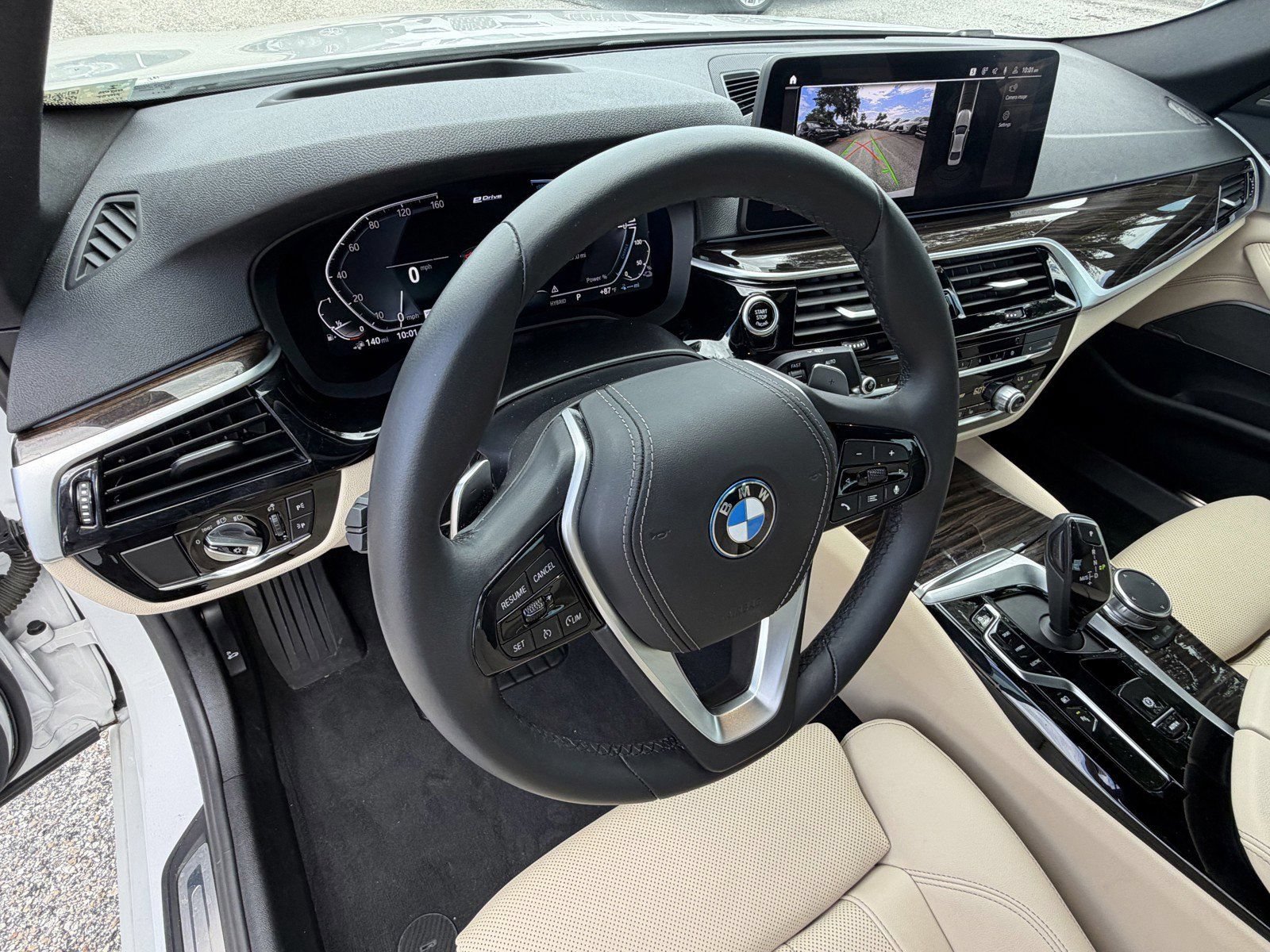Certified 2023 BMW 530e w/ Premium Package RWD image 20