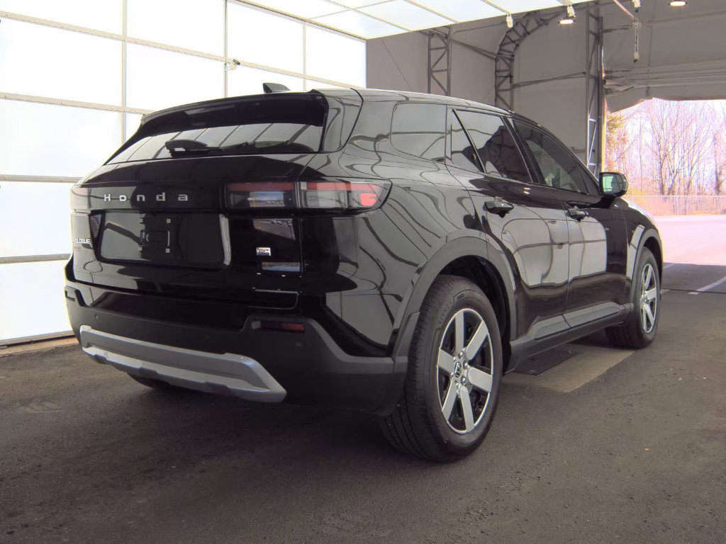 Used 2024 Honda Prologue EX image 3