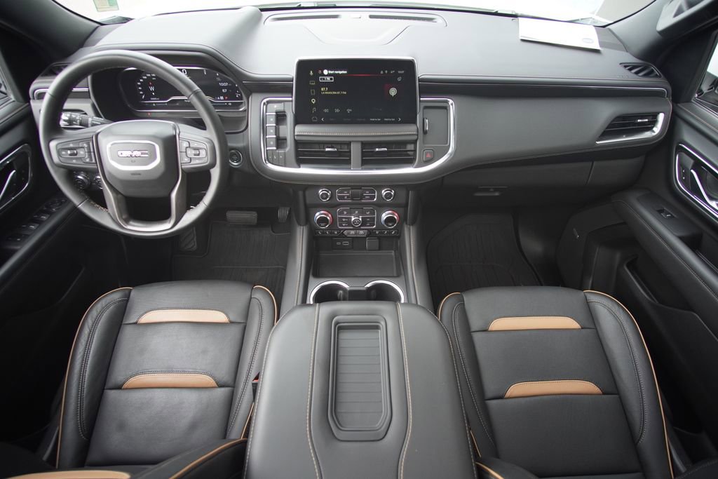 Used 2024 GMC Yukon AT4 w/ AT4 Premium Plus Package image 9