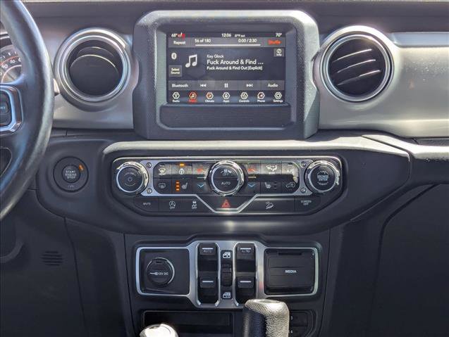 Used 2018 Jeep Wrangler Unlimited Sahara w/ Cold Weather Group image 14