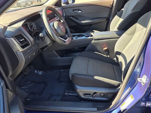 Used 2023 Nissan Rogue SV image 9