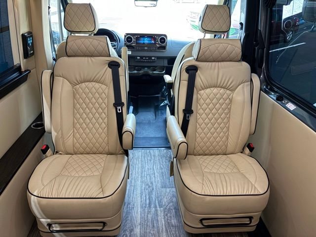 Used 2023 Mercedes-Benz Sprinter 3500 w/ Parking Package image 50
