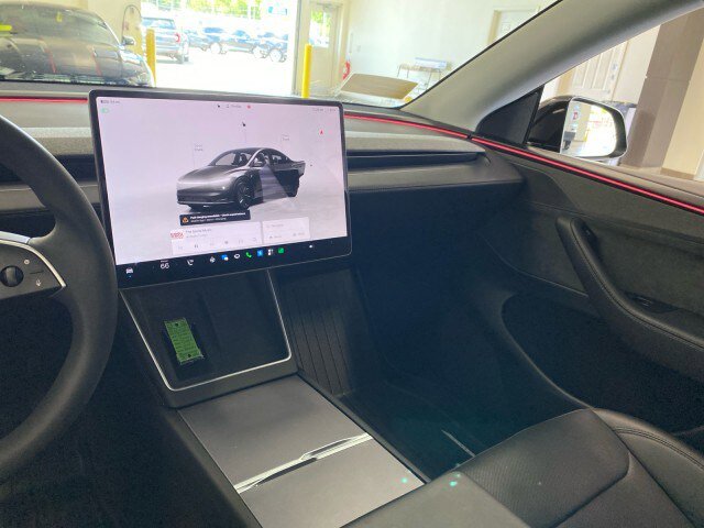 Used 2026 Tesla Model Y 2WD image 12