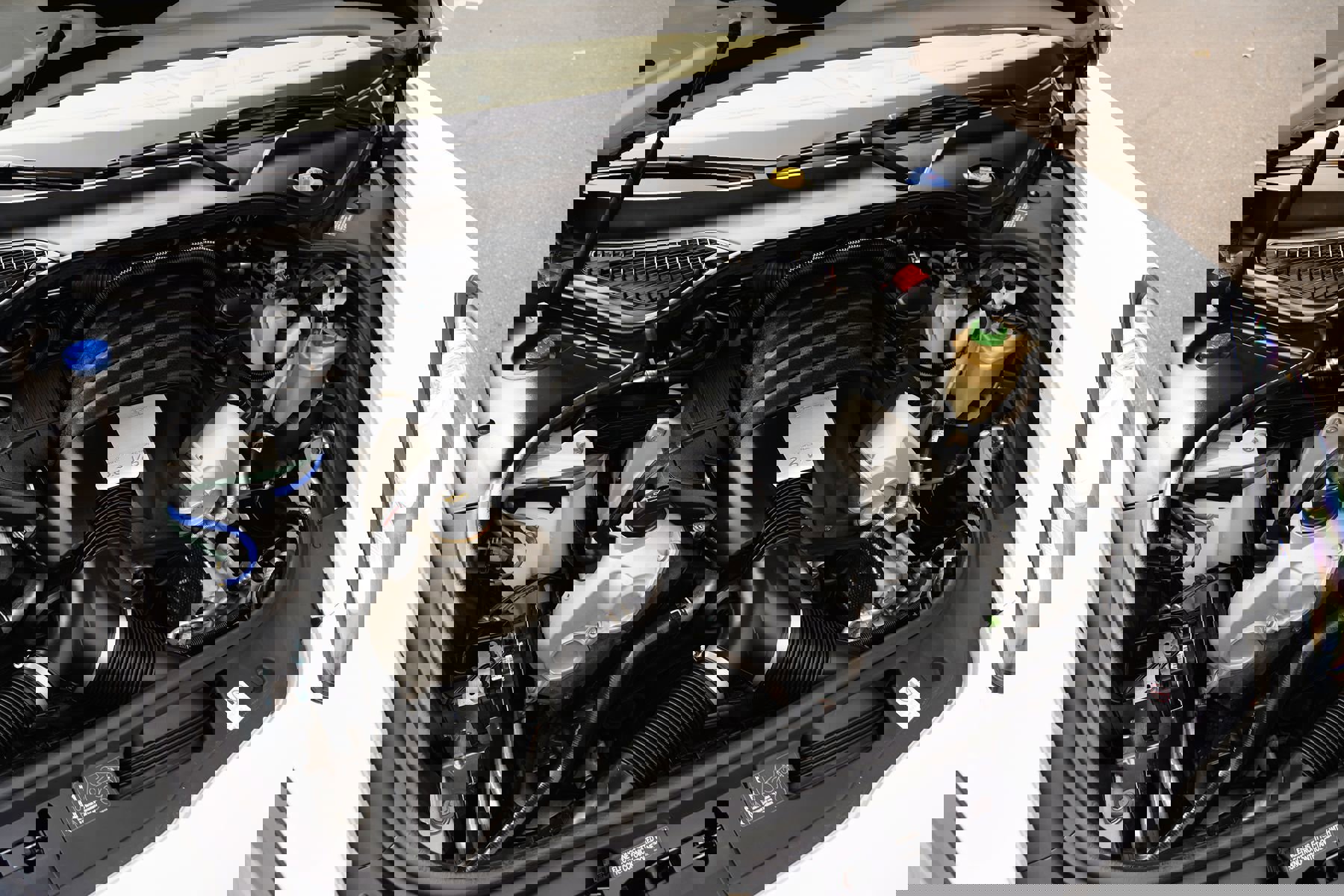 Used 2015 Porsche Panamera 4 image 11