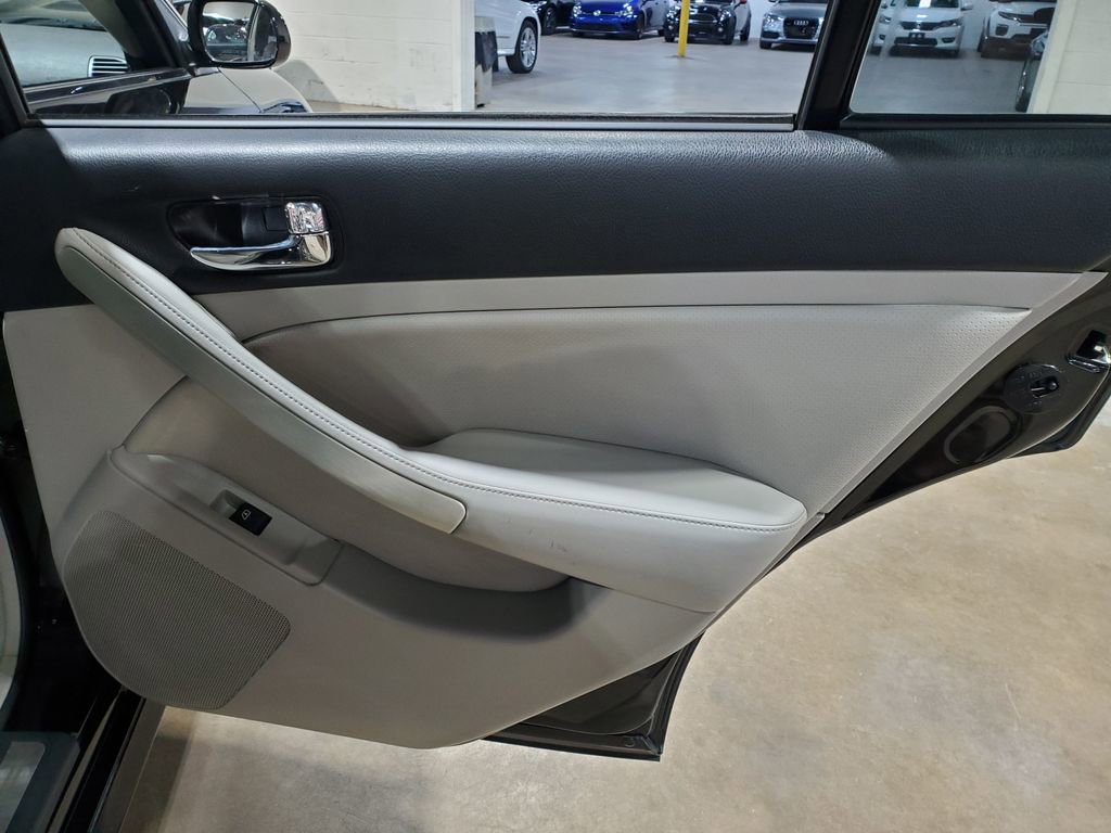 Used 2006 INFINITI G35 Sedan w/ (P02) Premium Pkg B image 22