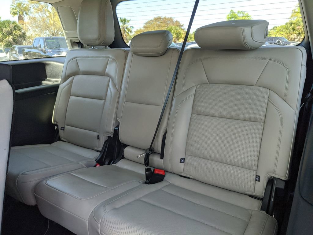 Used 2025 Lincoln Navigator Reserve image 20