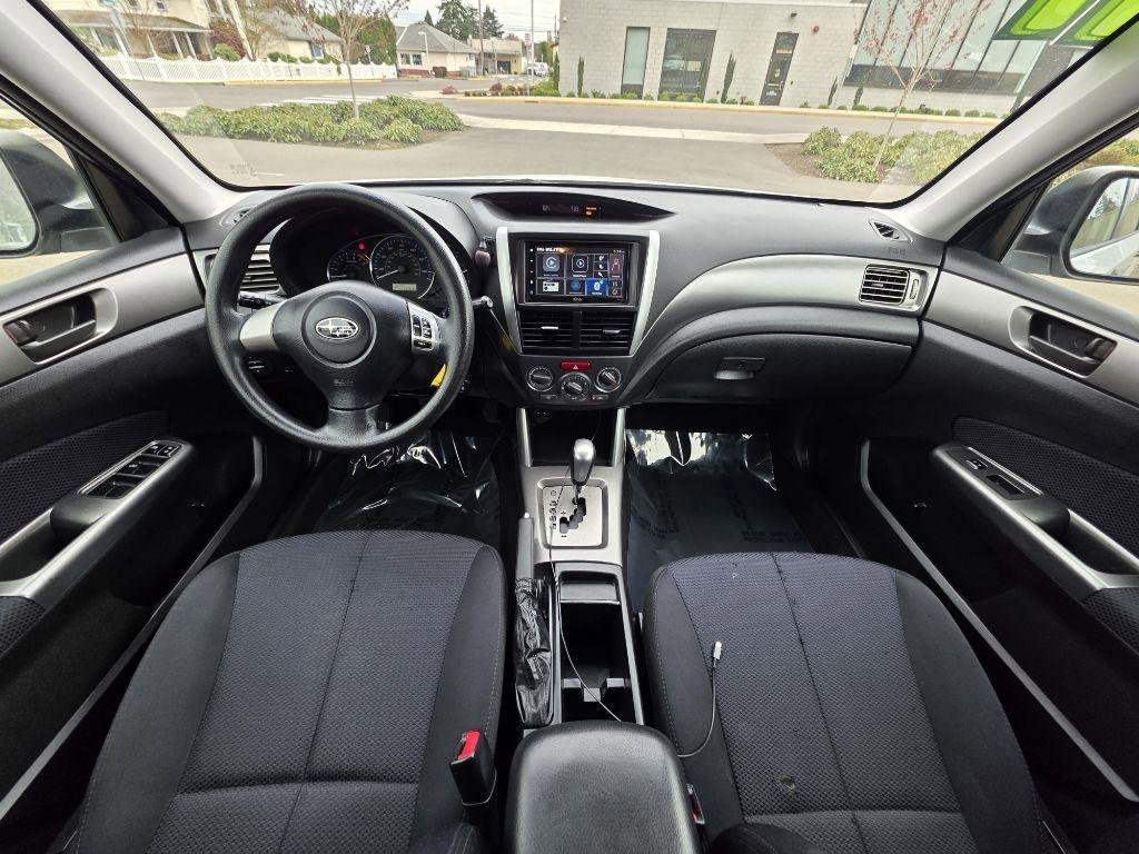 Used 2011 Subaru Forester 2.5X w/ Alloy Wheel Value Pkg image 9