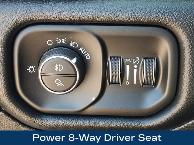 Used 2019 RAM 1500 Big Horn AWD/4WD image 9