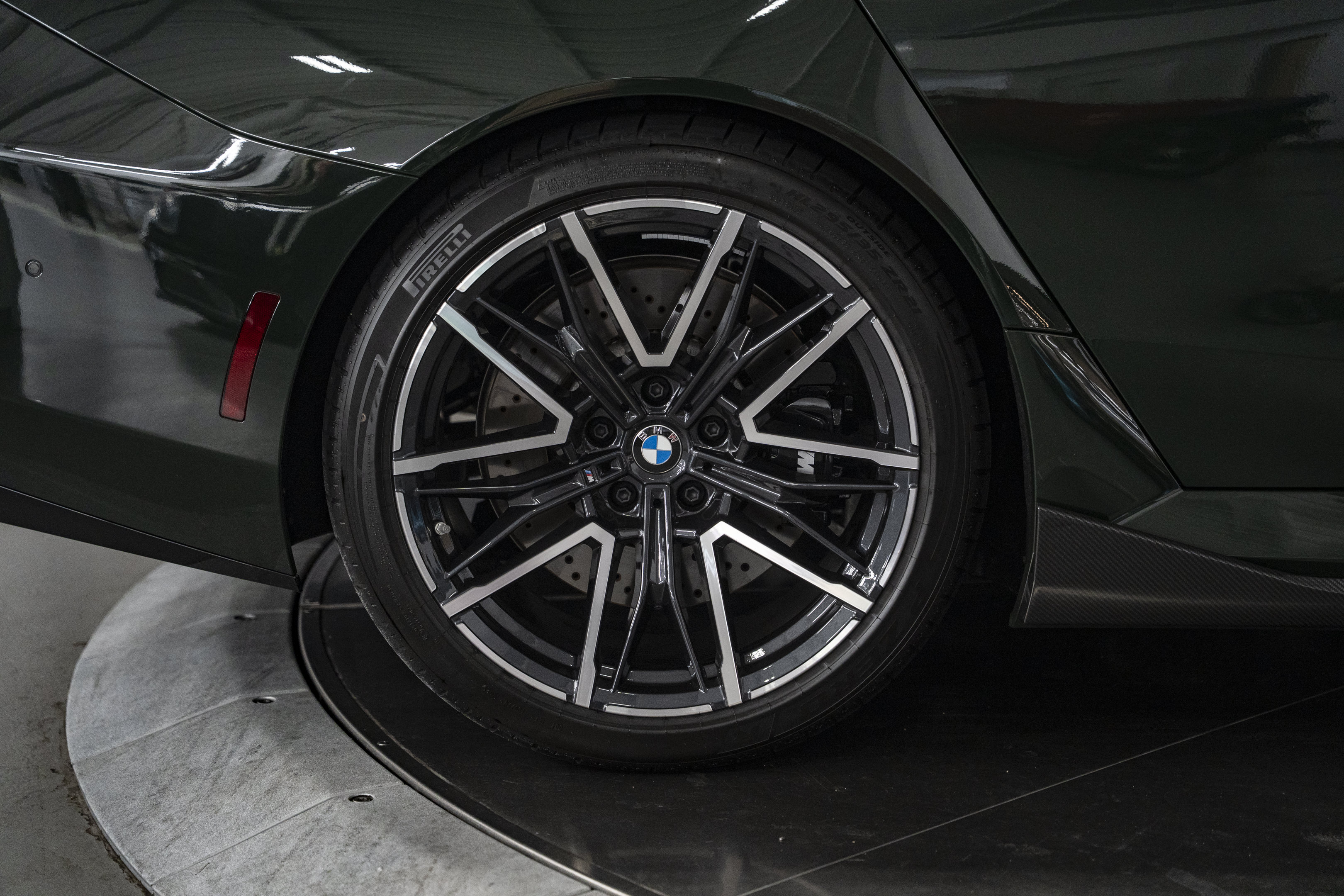 Used 2026 BMW M5 Touring w/ Executive Package AWD/4WD image 17