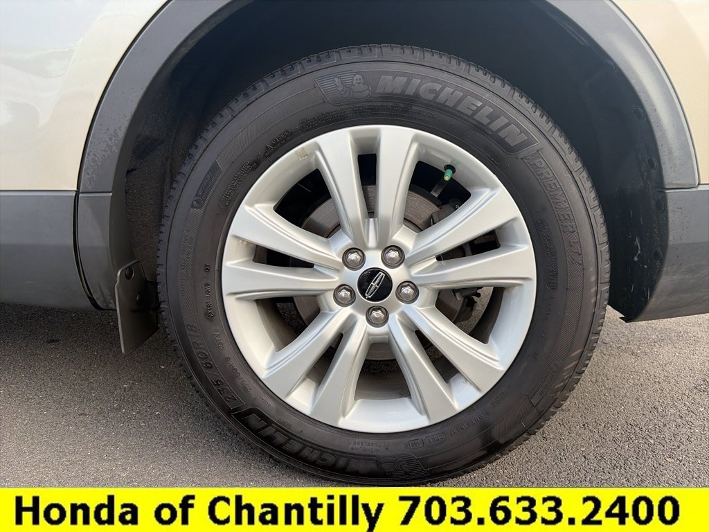 Used 2017 Lincoln MKX Select w/ Select Plus Package AWD/4WD image 27