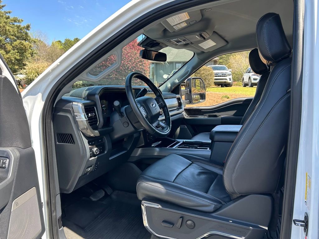 Used 2024 Ford F250 Lariat w/ FX4 Off-Road Package image 50