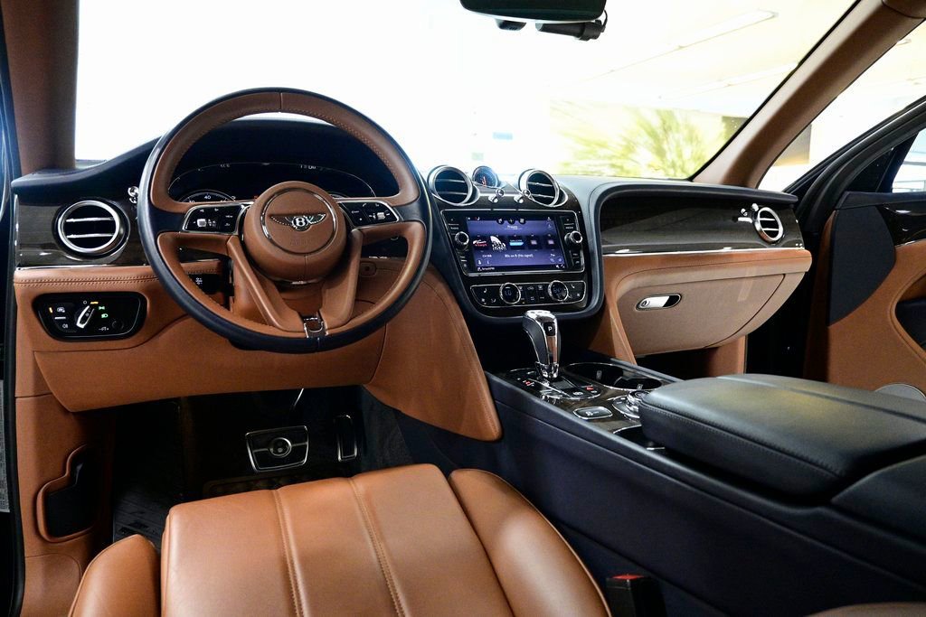 Used 2019 Bentley Bentayga image 12