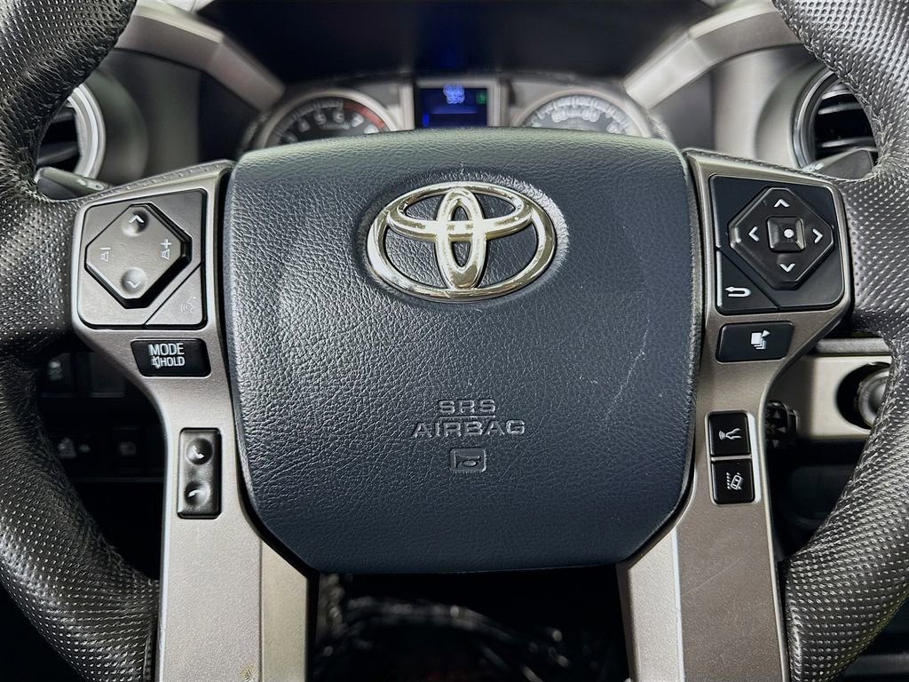 Used 2020 Toyota Tacoma SR5 AWD/4WD image 39