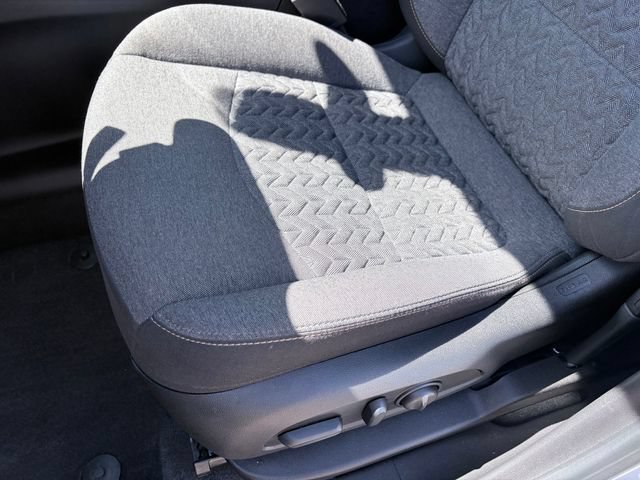 Used 2023 Chevrolet Equinox LT AWD/4WD image 10