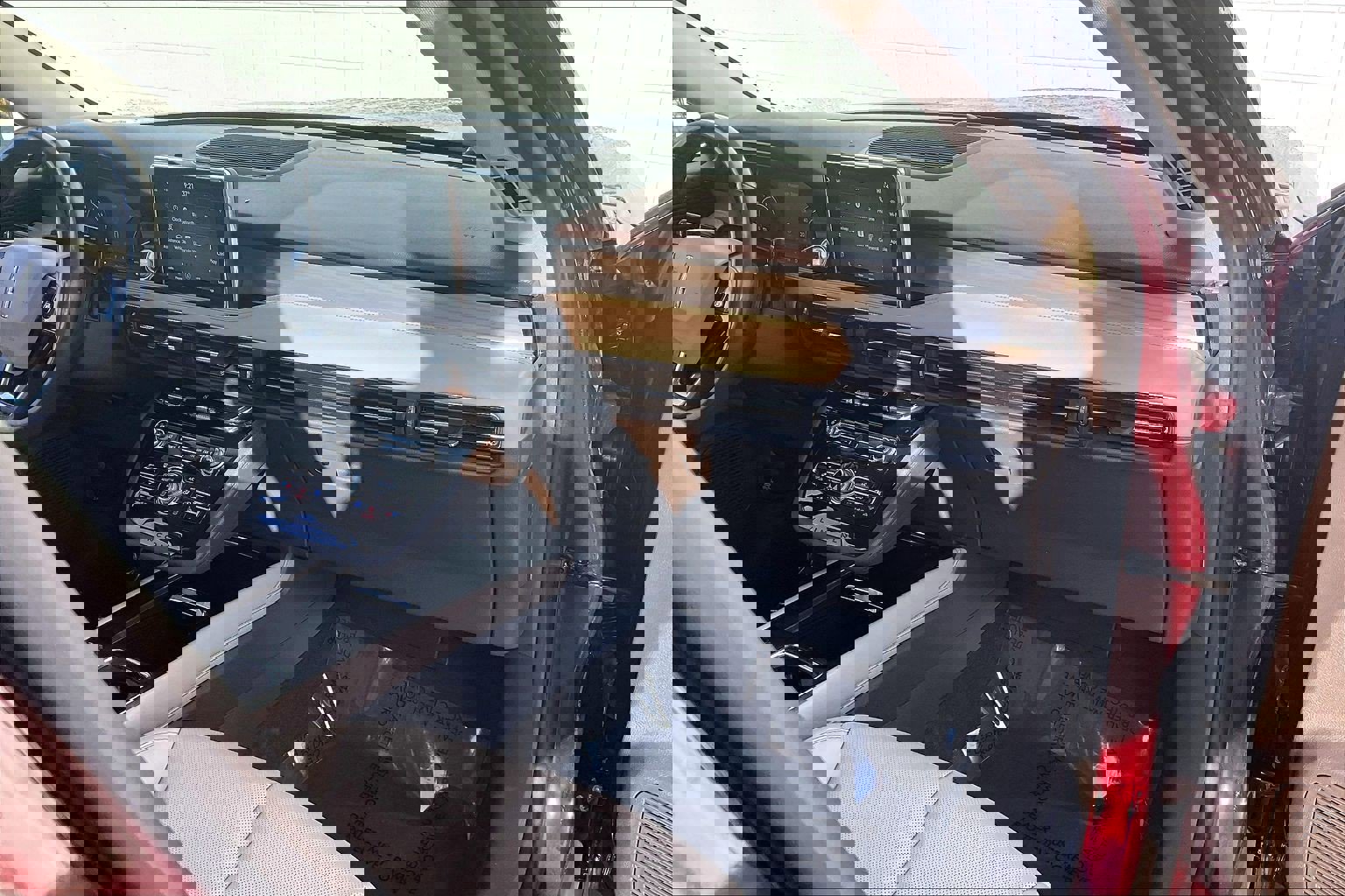 Used 2020 Lincoln Corsair AWD w/ Equipment Group 101A image 21