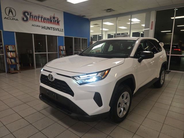 Used 2024 Toyota RAV4 LE image 1