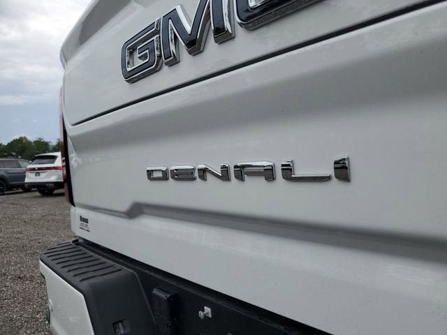 New 2026 GMC Sierra 3500 Denali Ultimate AWD/4WD image 9