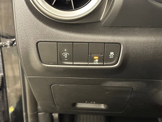 Used 2023 Hyundai Kona SEL FWD image 18