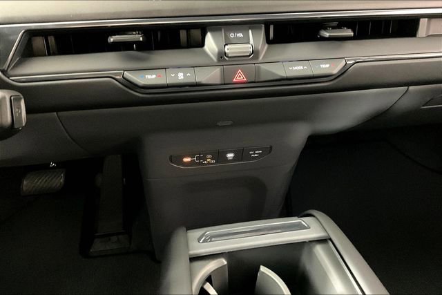 New 2026 Kia EV9 Land w/ Nightfall Edition Package image 6