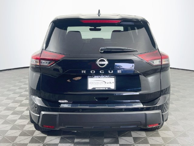 Used 2026 Nissan Rogue SV FWD image 7