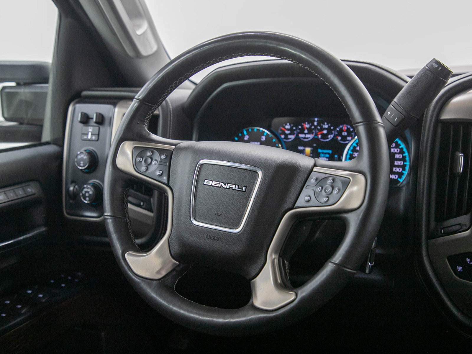 Used 2017 GMC Sierra 3500 Denali w/ Duramax Plus Package AWD/4WD image 14