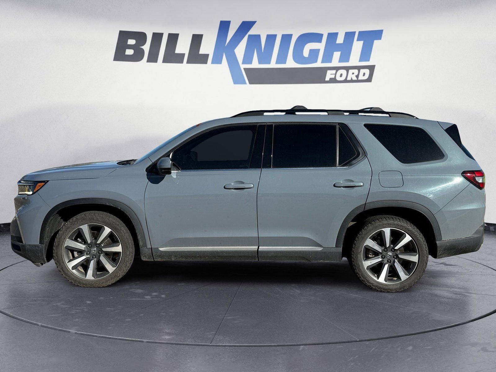 Used 2023 Honda Pilot Elite image 2