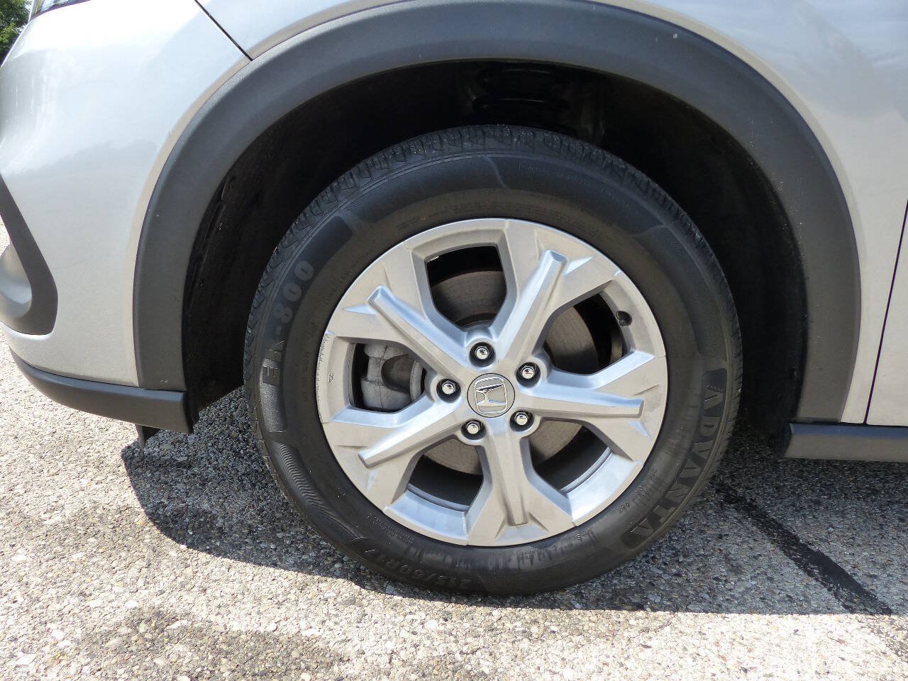 Used 2023 Honda HR-V LX image 15