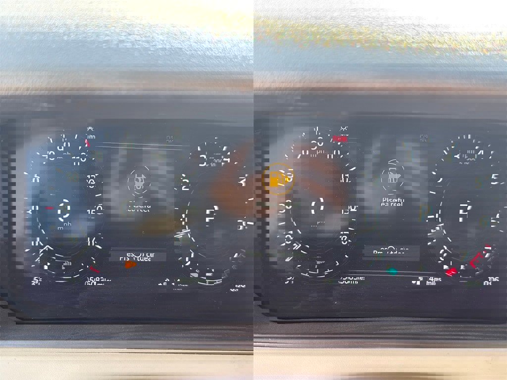 Used 2021 Land Rover Range Rover Velar S image 23