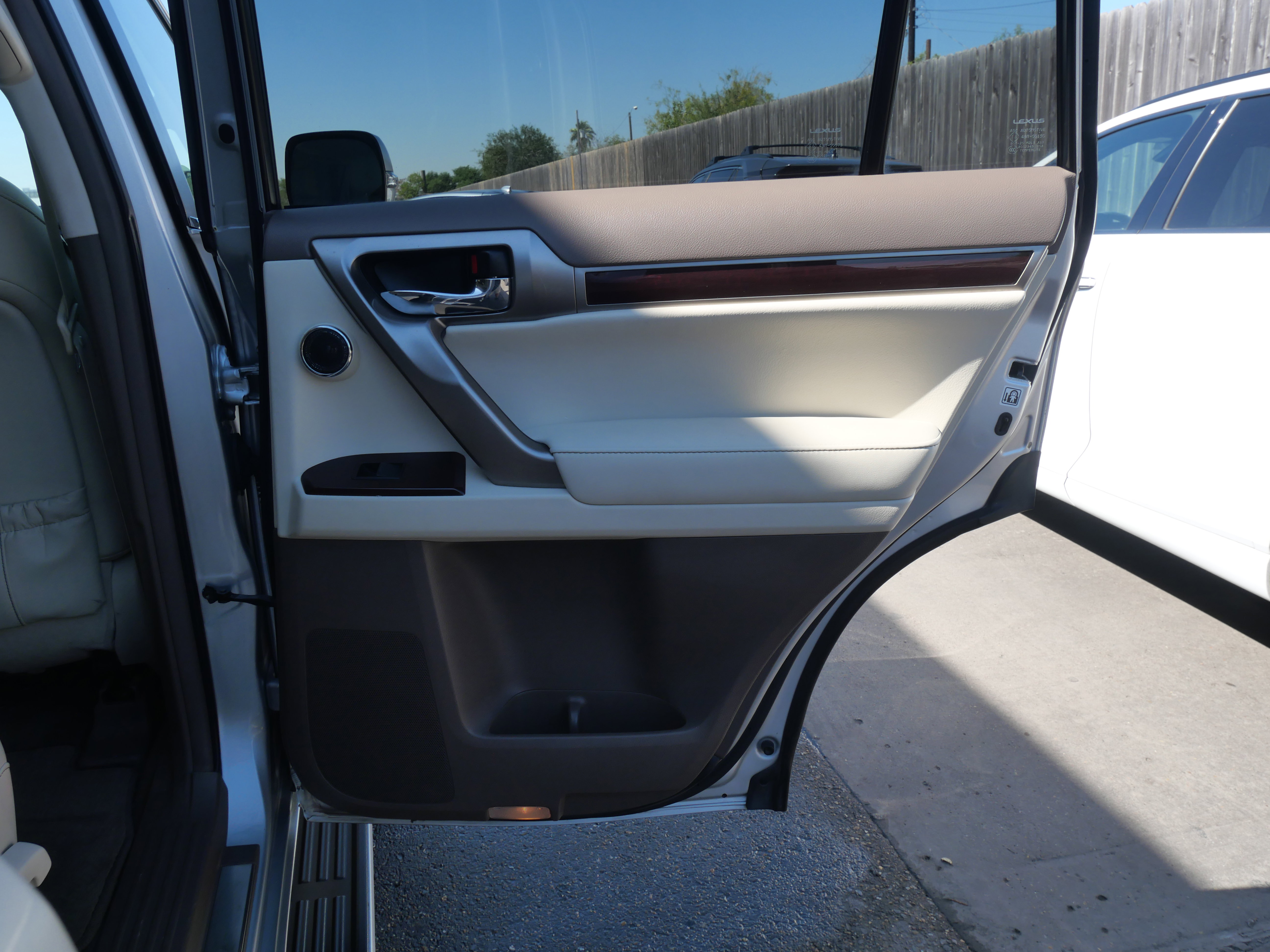 Used 2017 Lexus GX 460 Luxury image 12