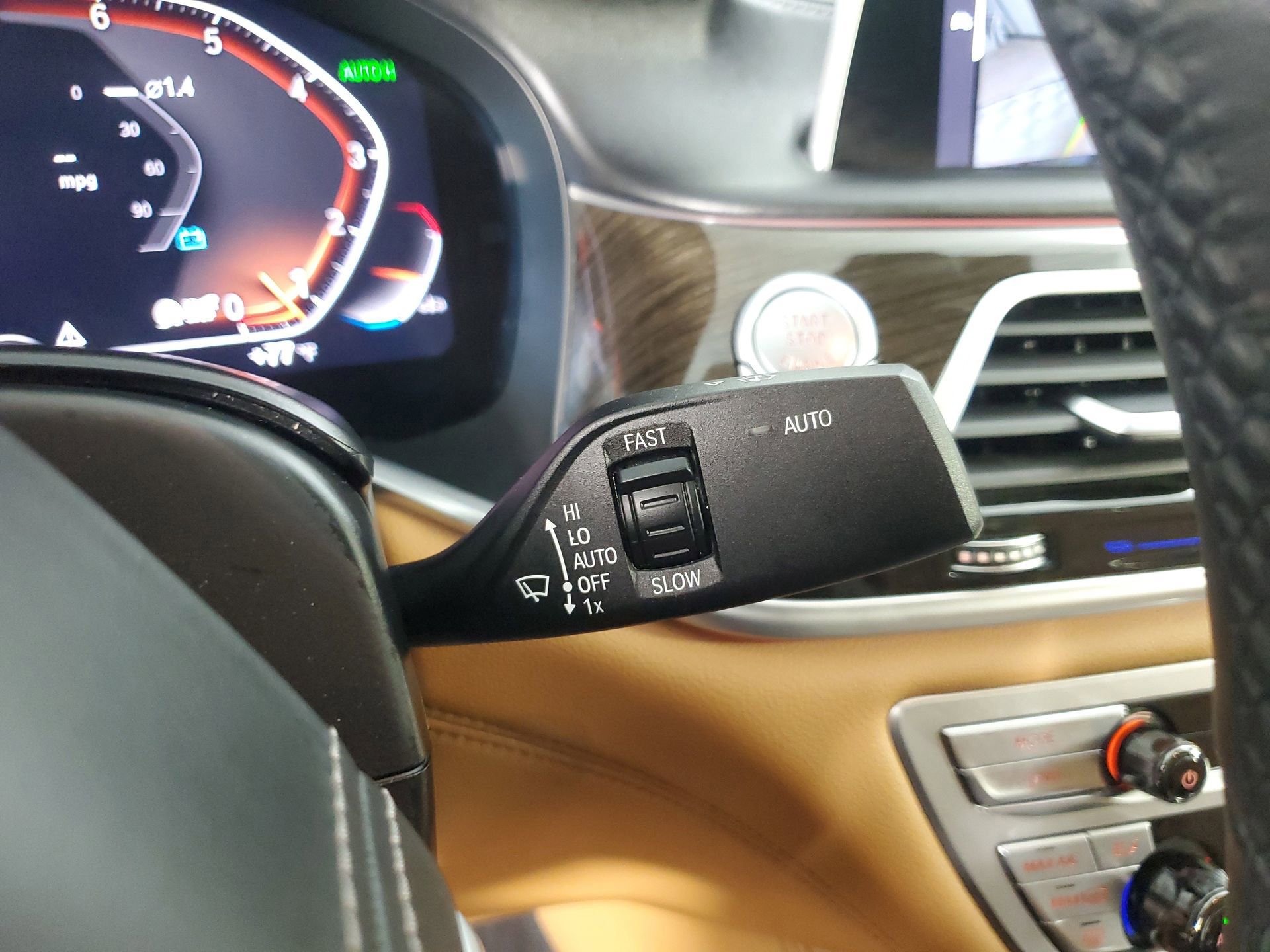 Used 2022 BMW 750i xDrive w/ Executive Package image 36