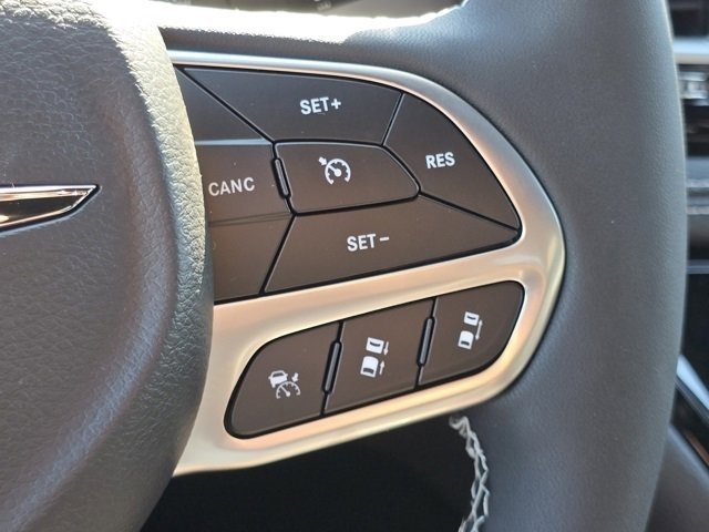 New 2026 Chrysler Pacifica Select image 15