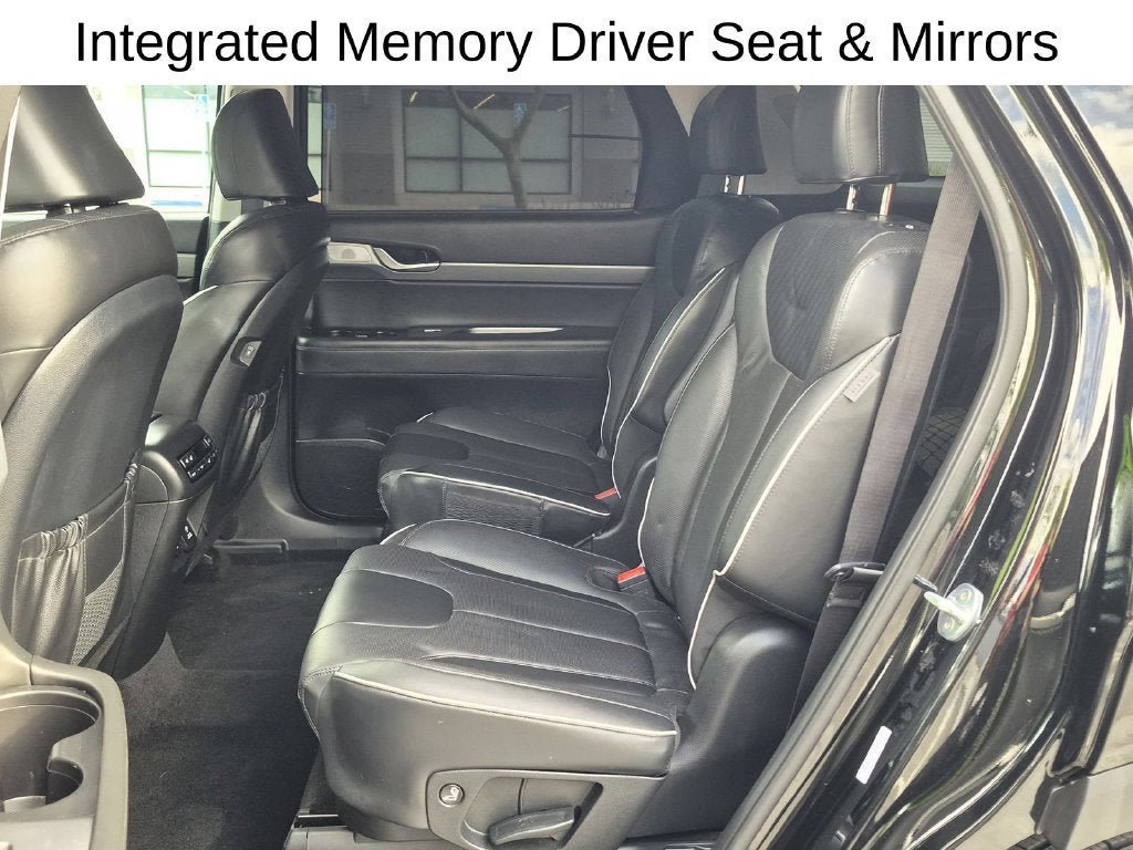 Used 2023 Hyundai Palisade SEL w/ Premium Package FWD image 32