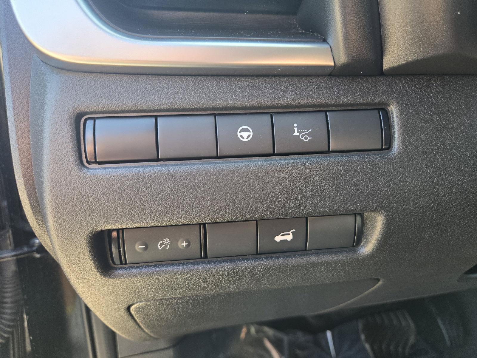 Used 2023 Nissan Rogue Platinum w/ Platinum Premium Package AWD/4WD image 16